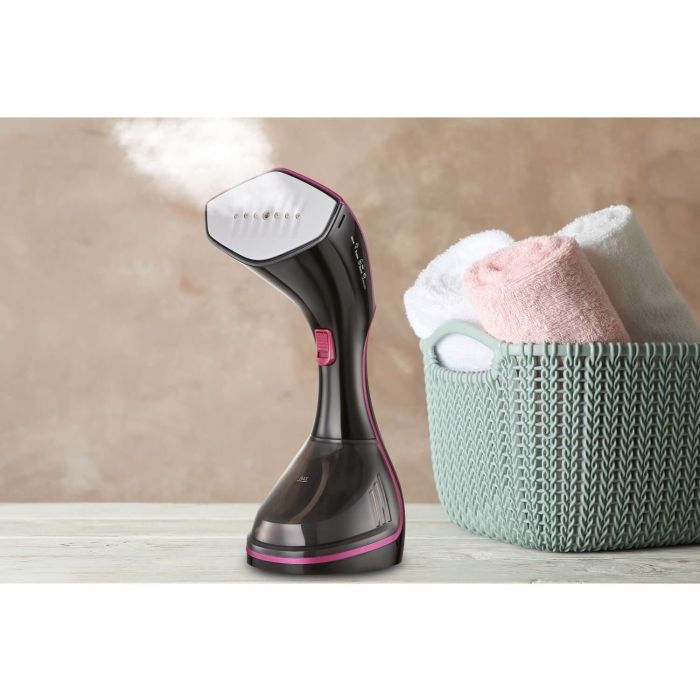 black_decker_portable_digital_handheld_garment_steamer_1600w_5
