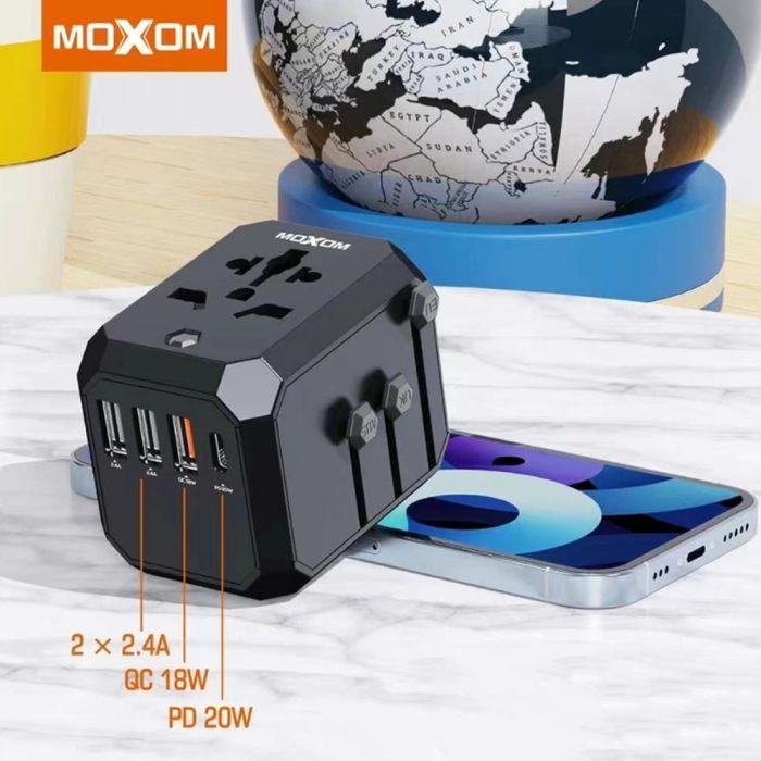 moxom_global_travel_adapter_with_usb_charger6
