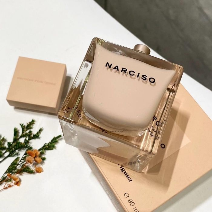 新品未開封！Narciso Poudrée Eau de Parfum 90ml Amazon.com : Narciso Rodriguez Narciso Poudree By Narciso