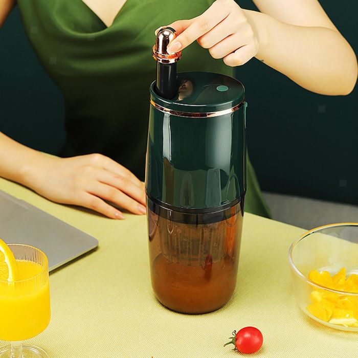 slow_juicer_blender_smoothie_maker_mini_portable_rechargeable_4_