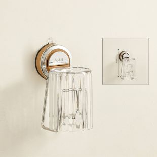 علاقة فرشاة أسنان وأكواب غسول الفم بقاعدة شفط