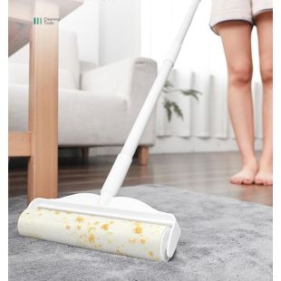 مزيل شعر الحيوانات الأليفة مع مقبض طويل ثنائي الاستخدام