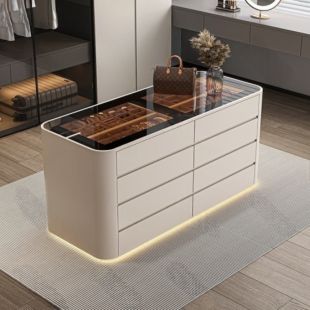 منظم فاخر للمجوهرات والملابس من الخشب الصلب بسطح زجاجي