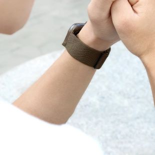 سوار منسوج مرن لساعة Apple من النايلون قابل للتعديل