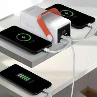 بطارية احتياطية PortaPower سعة 50000 مللي أمبير مع إضاءة LED مدمجة - أبيض من Porodo