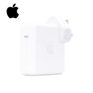 شاحن حائط بمنفذ Type-C بقوة 96 واط  من Apple