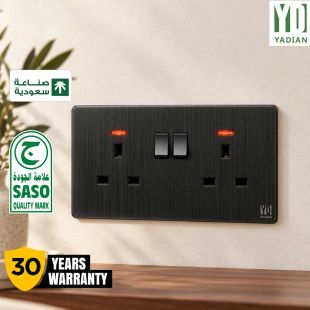 مقبس مزدوج أسود 13 أمبير بيانو مع مؤشر ضوئي - صنع في المملكة العربية السعودية مع كفالة 30 سنة