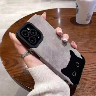 غطاء حماية لهاتف iPhone بتصميم قطة بيك باللون الأسود