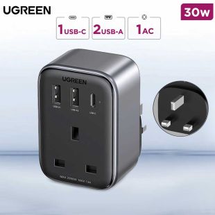 UGREEN 4‑in‑1 Outlet Extender (1 AC + 2 USB‑A + USB‑C) 30W Fast Charging