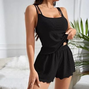 طقم شورت مريح للنوم بدون أكمام للسيدات