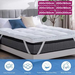 Comfortable Hotel Mattress Topper with Flexible Strap by MTRESS