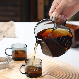 إبريق قهوة زجاجي أنيق