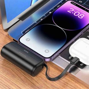 بطارية احتياطية 5000 مل أمبير مع قاعدة USB-C وكيبل USB-C ومنافذ Type-C ثنائية من Borofone