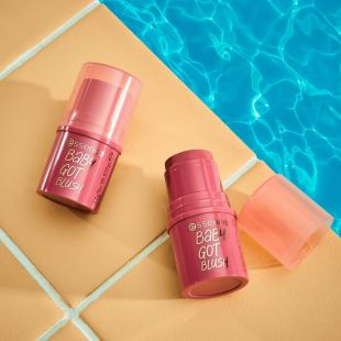 أحمر خدود Baby Got Blush ستيك لون 40 Sweets and Roses من Essence