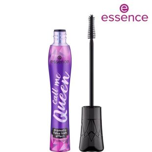 ماسكارا Call Me Queen مع شكل الرموش الصناعية من Essence