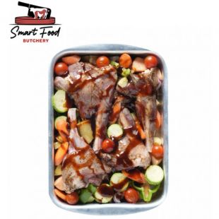 Fresh Lamb Shank Tray with Honey and Mixed Vegetables by Smart Food