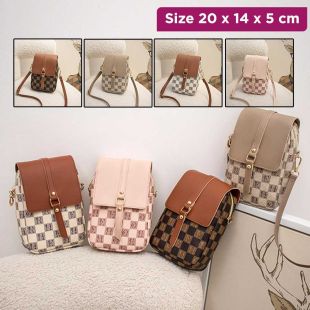 Personalized Checkered Women's Phone Crossbody Bag 20 x 14 x 5 cm