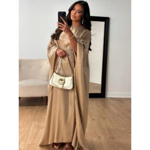 فستان لامع بأكمام واسعة للسيدات