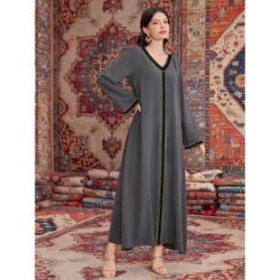 فستان طويل فضفاض بتصميم عربي وفتحة رقبة على شكل حرف V للسيدات