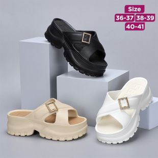 نعال صيفي بنعل سميك للسيدات