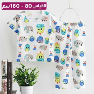 بيجامة صيفية أنيقة بأكمام قصيرة ورسوم كرتونية