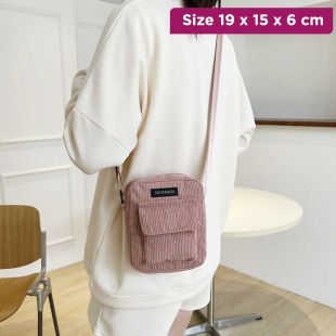 Women's Fashion Faux Fur Crossbody Bag 19 x 15 x 6 cm