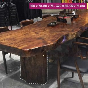 Classic Table of Natural Pine Wood