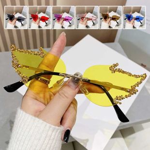 Stylish Flame Design Sunglasses For Women