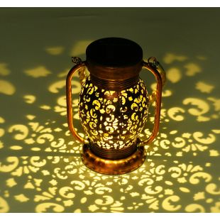 مصباح LED خارجي بالطاقة الشمسية بتصميم زهور