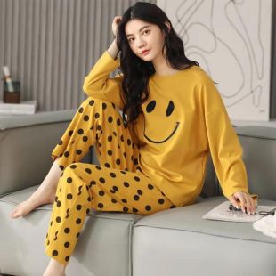 Smiling Face Design Pajamas Set for Women