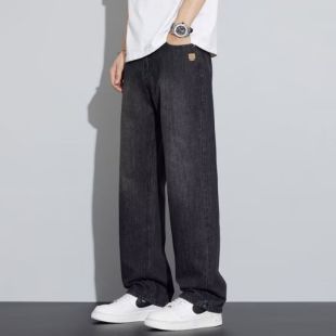 Retro American Style Loose Fit Jeans For Men