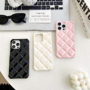 غطاء حماية مضاد للانزلاق بنقشة ألماس لأجهزة آيفون