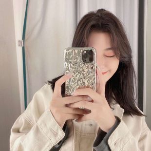 غطاء حماية للهاتف بملمس حريري لامع