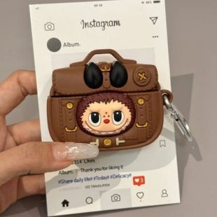 غطاء حماية بتصميم Monster Bag لسماعات AirPods