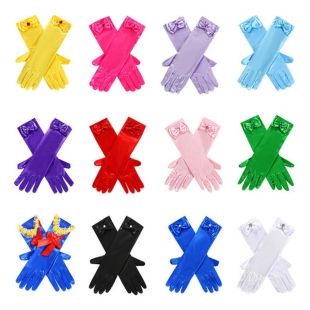 قفازات أنيقة مزينة باللؤلؤ للسيدات