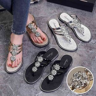 Diamond-Studded Flat Outdoor Slippers for Women