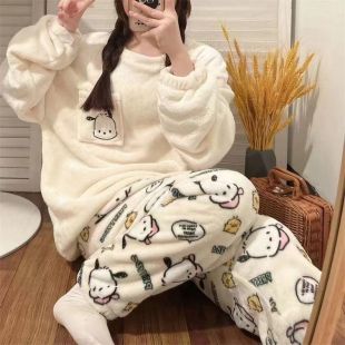 طقم بيجامة Smiley Face مخملية دافئة XL للسيدات