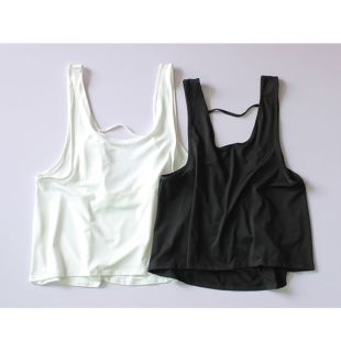 تيشيرت يوغا بأكمام قصيرة وياقة على شكل حرف V للسيدات