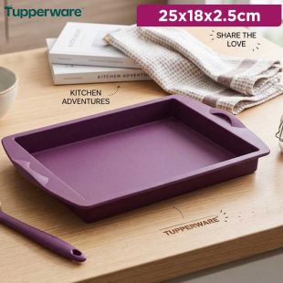 Rectangular Silicone Baking Mold 1L by Tupperware