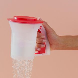 منخل وعلبة تخزين Sift N Store سعة 250 جرام من Tupperware