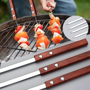 أسياخ شواء معدنية بمقبض خشبي 6 حبات