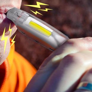 صافرة أمان بإضاءة LED قابلة للشحن Type-C متعددة الأوضاع